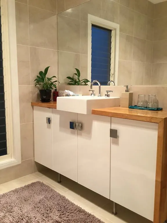 Lilly'S Pad Guesthouse Eumundi Πανσιόν