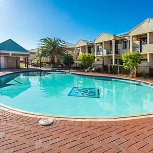 Country Comfort 4*, Perth Australia