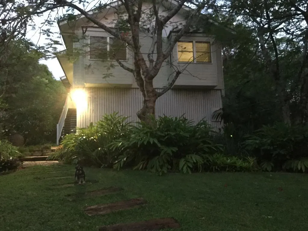 Lilly'S Pad Guesthouse Eumundi